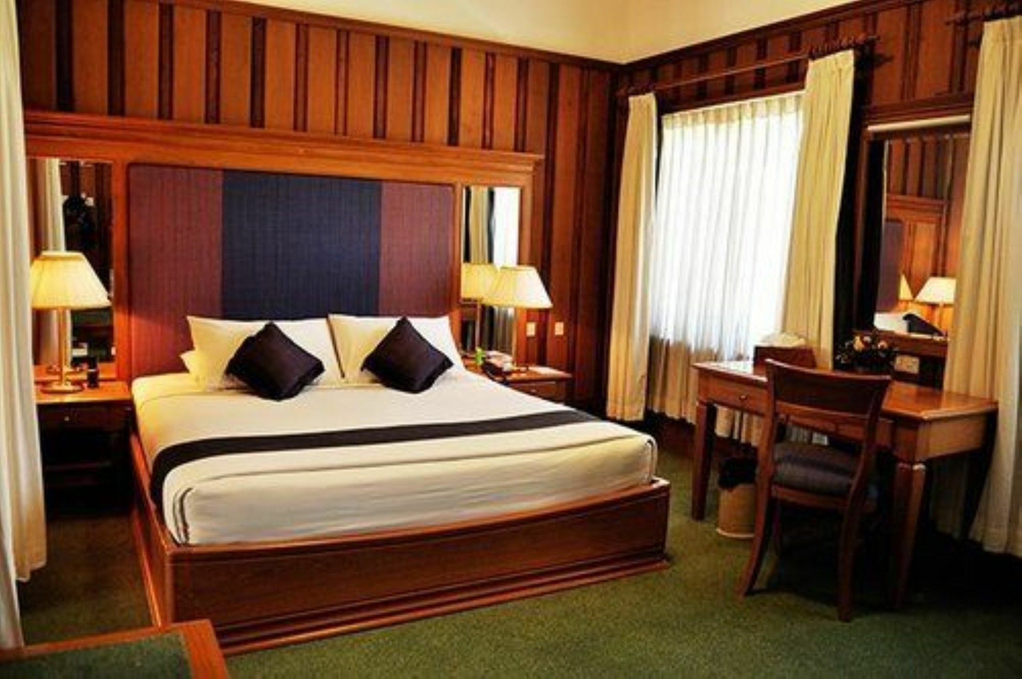 Aye Thar Yar Golf Resort Taunggyi Exterior photo